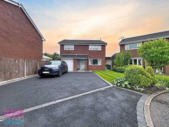 4 Bedroom Detached House For Sale In Brierfield, New Longton, PR4