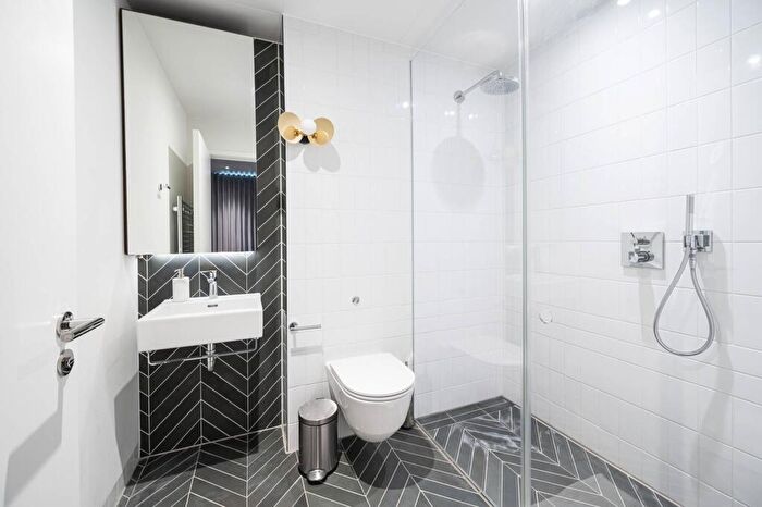 2 Bedroom Flat For Sale In Atlas Building, Old Street, London, EC1V