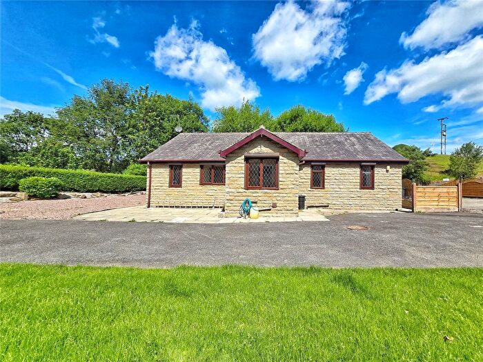 2 Bedroom Detached House For Sale In Shawclough Road, Waterfoot, Rossendale, BB4