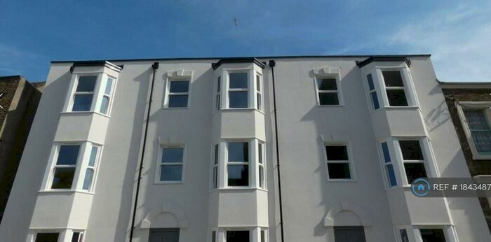 2 Bedroom Flat To Rent In Addington Road, Margate, CT9