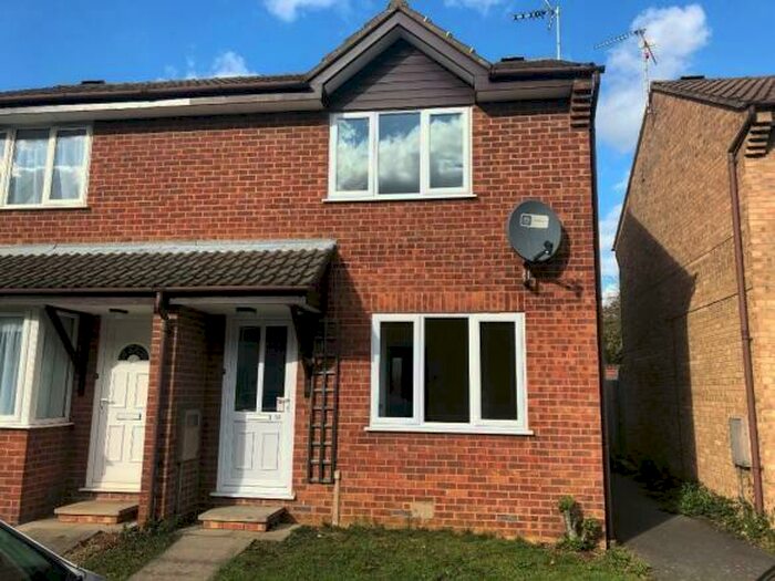 2 Bedroom Semi-Detached House To Rent In Hereward Street, Bourne, PE10