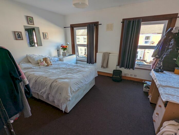 4 Bedroom Terraced House To Rent In Grange Avenue, Reading, RG6