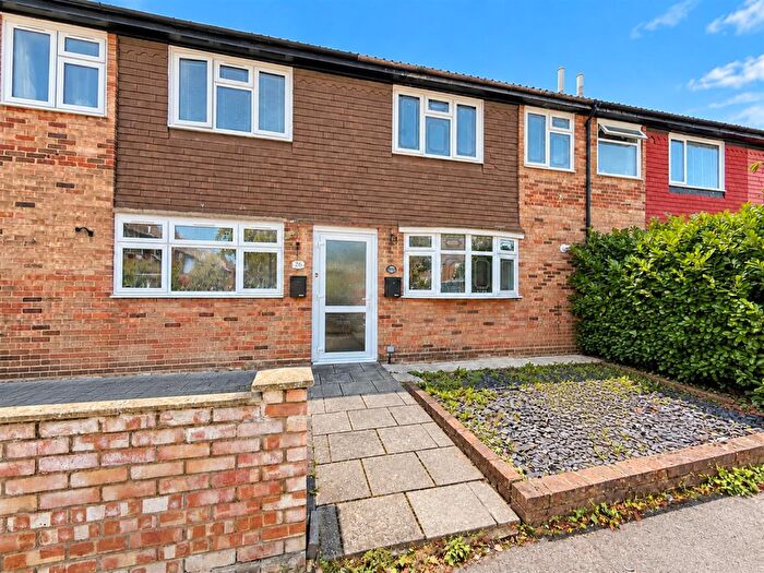 3 Bedroom House For Sale In Field Close, London, E4
