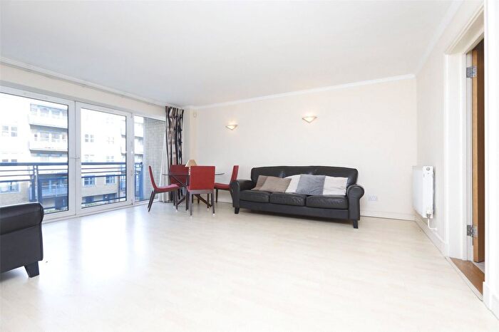 2 Bedroom Flat To Rent In Harwood Point, Rotherhithe Street, Rotherhithe, SE16