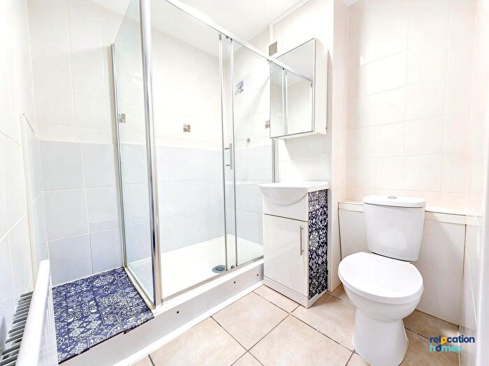 1 Bedroom Flat To Rent In Nutfield Close, London, N18