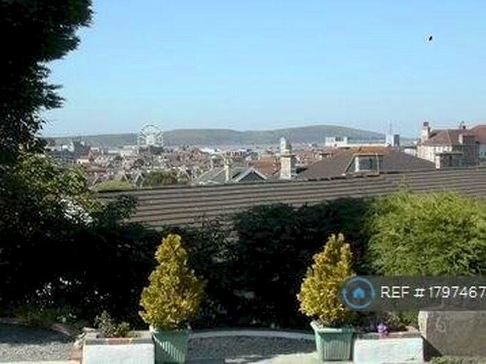2 Bedroom Flat To Rent In Brean House, Weston-Super-Mare, BS23