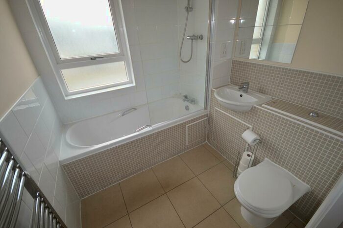 2 Bedroom Flat To Rent In Apartment, Philadelphia House, Cross Bedford Street, Sheffield, South Yorkshire, S6