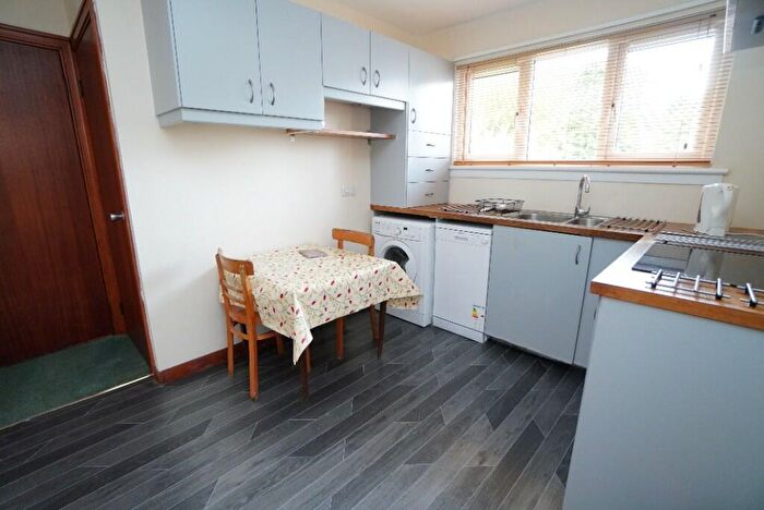 2 Bedroom Detached Bungalow For Sale In Buchanan Street, G63