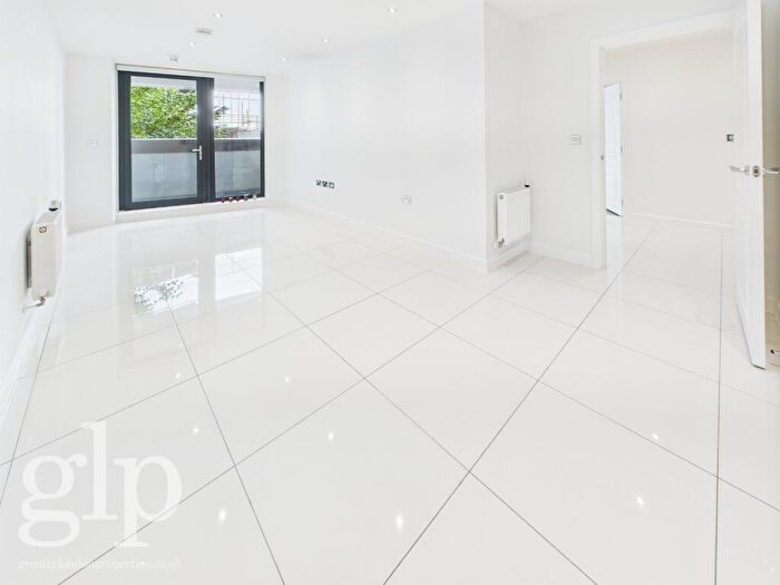 2 Bedroom Apartment To Rent In Eagle Heights, Tottenham Hale, N17