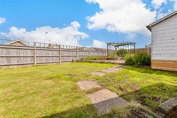 3 Bedroom Detached Bungalow For Sale In Woodland Way, Dymchurch, Romney Marsh, Kent, TN29