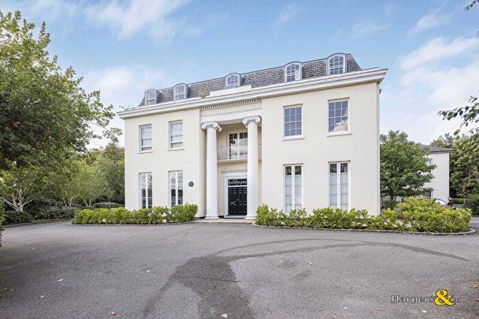 2 Bedroom House For Sale In Calvert Drive, Dartford, DA2