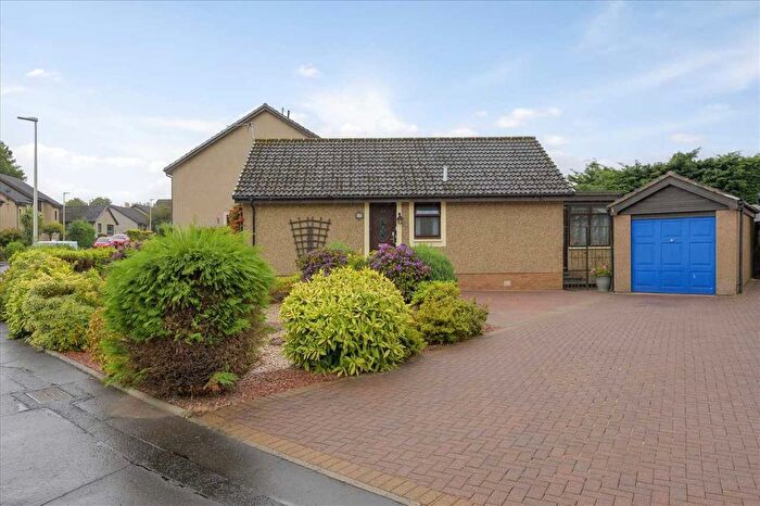 2 Bedroom Detached Bungalow For Sale In Fullerton Drive, FK2