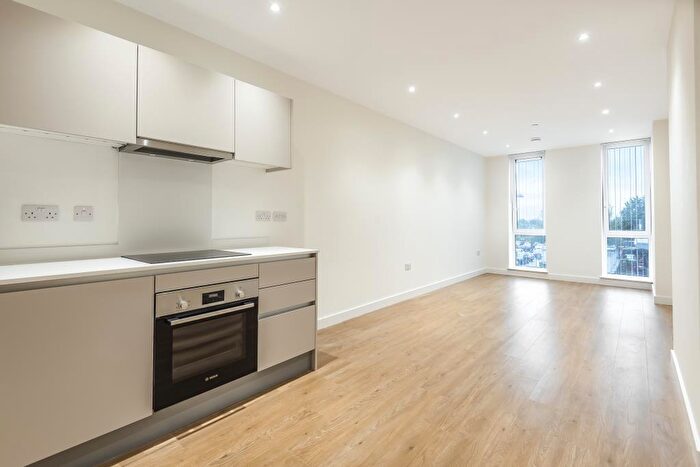 2 Bedroom Apartment To Rent In Royal Winchester House, Bracknell, RG12