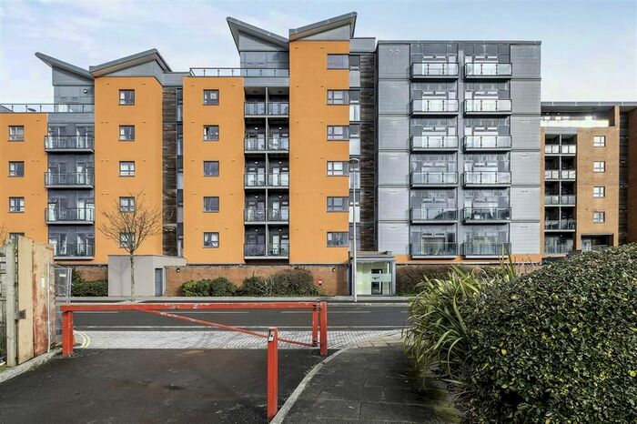 2 Bedroom Flat To Rent In Altamar, Kings Road, Swansea, SA1
