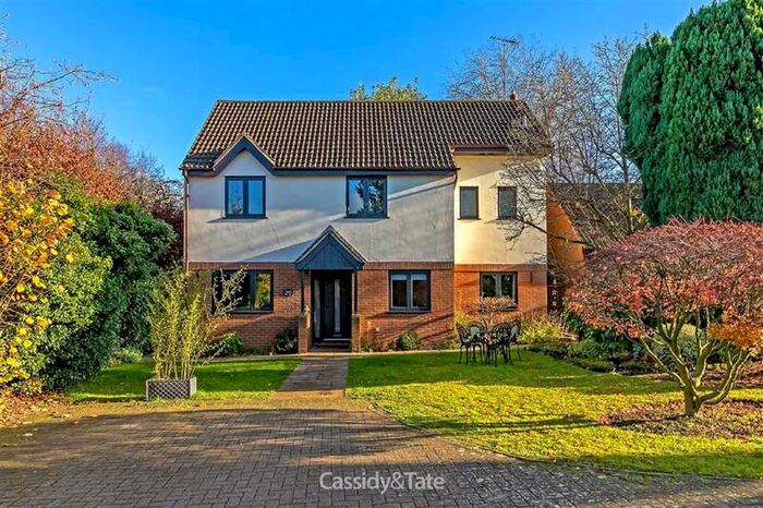 4 Bedroom Detached House To Rent In The Hill, Wheathampstead, Hertfordshire, AL4