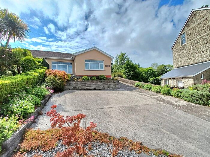 2 Bedroom Bungalow For Sale In Quarella, Bridgend, CF31