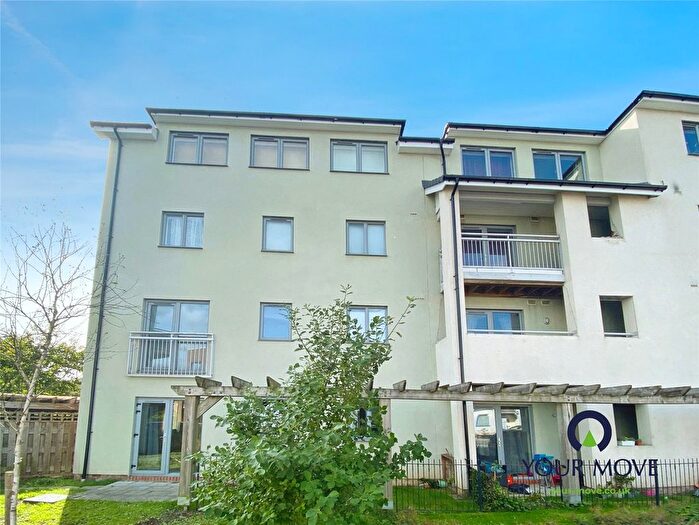 2 Bedroom Flat For Sale In Adams Drive, Willesborough, Ashford, Kent, TN24