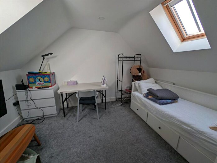 5 Bedroom Detached House For Sale In Collingwood Crescent, Guildford, Surrey, GU1