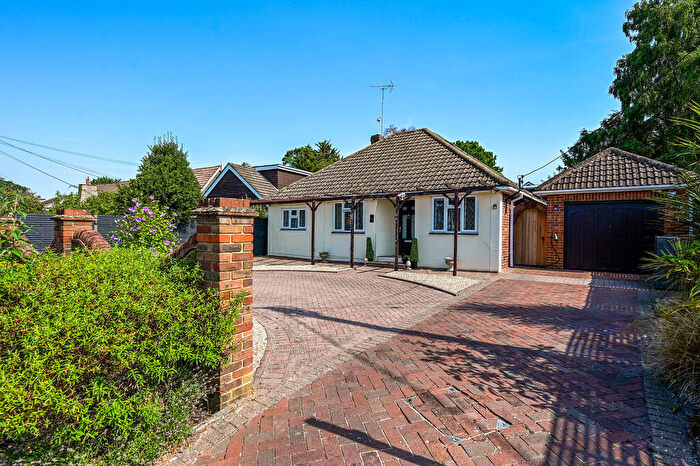 3 Bedroom Detached House For Sale In Yeovil Road, Owlsmoor, GU47