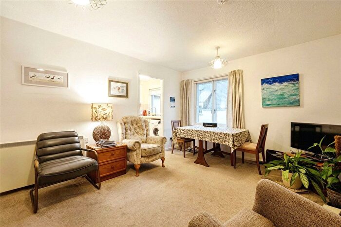 2 Bedroom Flat For Sale In Coronation Road, Totnes, Devon, TQ9