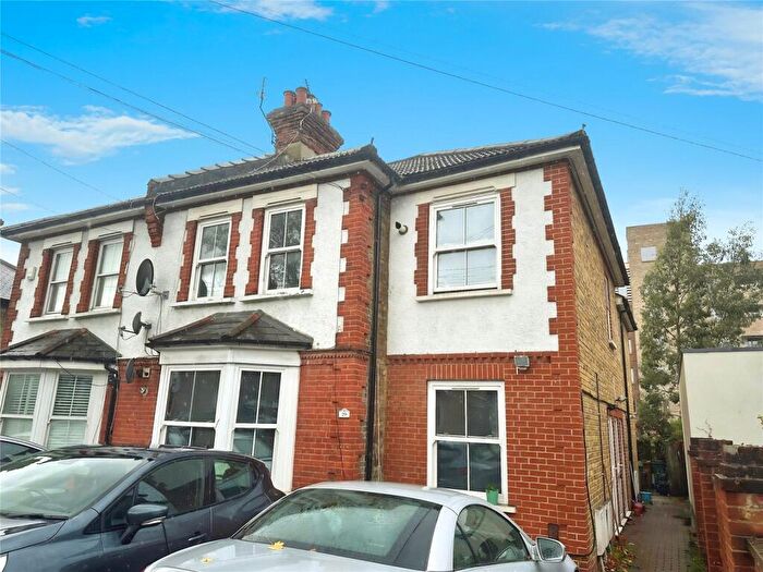 1 Bedroom Flat To Rent In Lewis Road, Sutton, SM1