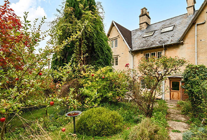 3 Bedroom Terraced House For Sale In Wick Street, Stroud, Gloucestershire, GL6