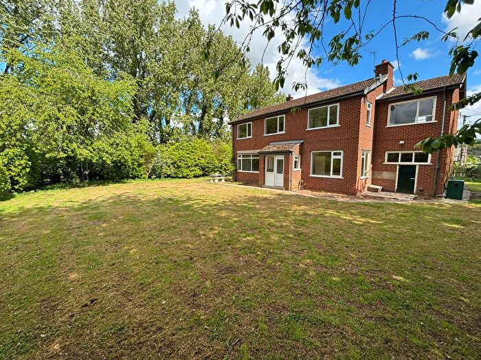 4 Bedroom Detached House To Rent In Drewton, South Cave, HU15