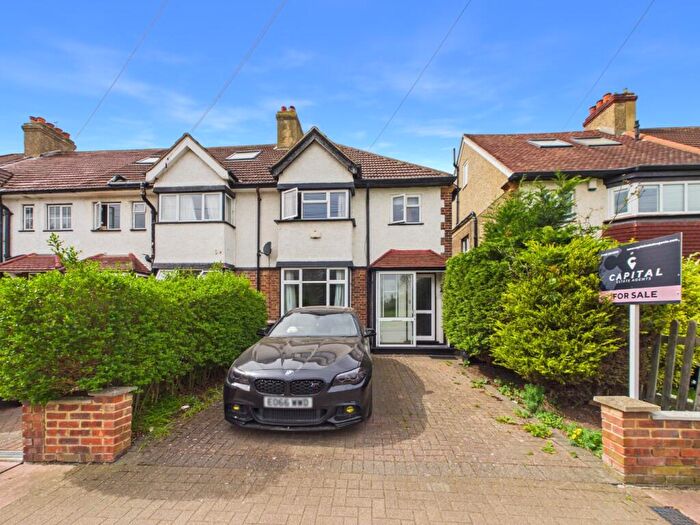 3 Bedroom End Of Terrace House For Sale In Eden Park Avenue, Beckenham, Kent, BR3