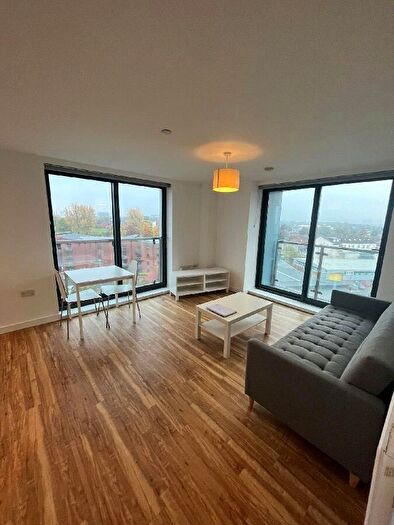 2 Bedroom Flat To Rent In Aire, Cross Green Lane, LS9