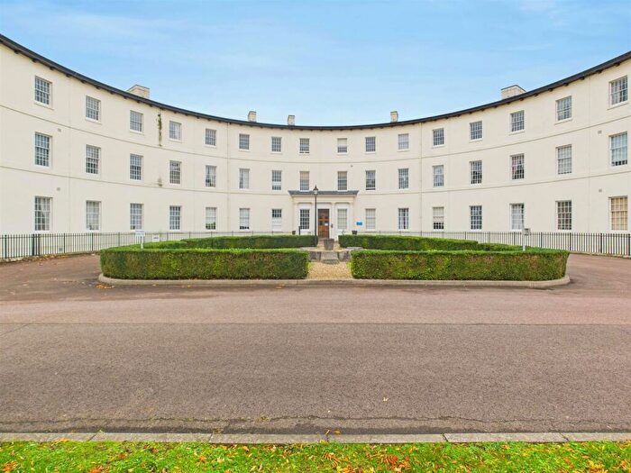 2 Bedroom Apartment For Sale In The Crescent, Gloucester, GL1