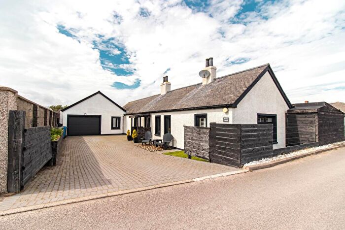 4 Bedroom Detached Bungalow For Sale In Traill Drive, Montrose, DD10