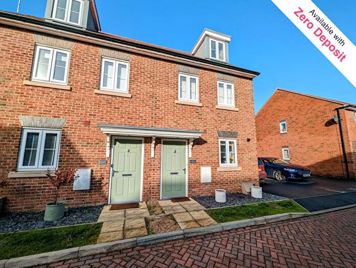 3 Bedroom House To Rent In Lapstone Crescent, Picket Piece, Andover, SP11