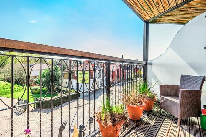 2 Bedroom Flat To Rent In High Street, Orpington BR6