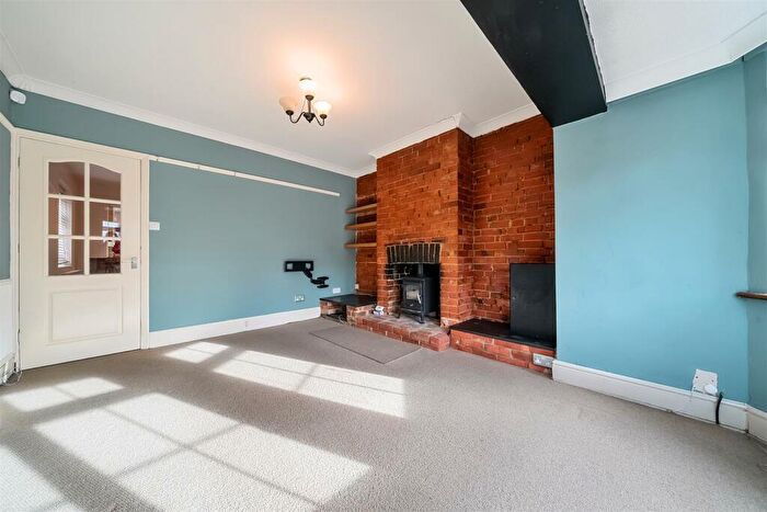 2 Bedroom Semi-Detached House For Sale In Pinewood Avenue, Crowthorne, Berkshire, RG45