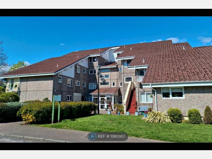 2 Bedroom Flat To Rent In Fairhaven, Kirn, Dunoon, PA23