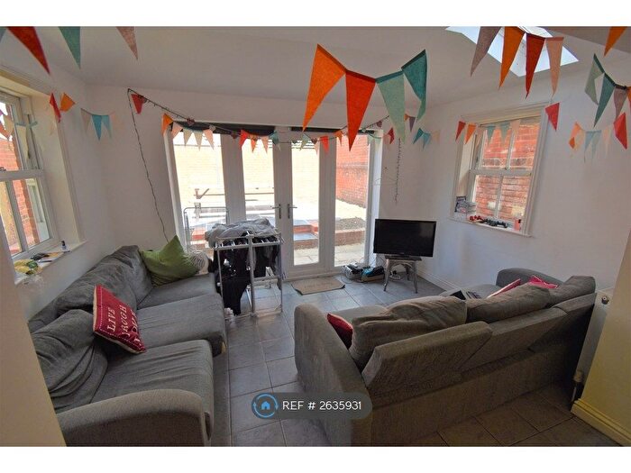 7 Bedroom Semi Detached House To Rent In Granby Gardens, Reading, RG1