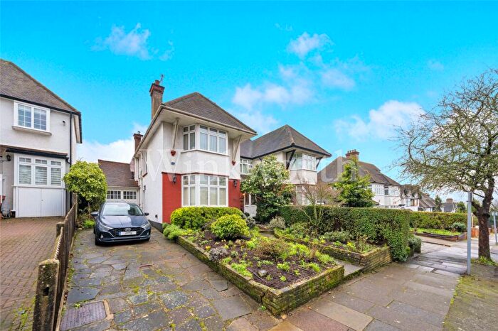 4 Bedroom Semi Detached House For Sale In Wessex Gardens, London, NW11