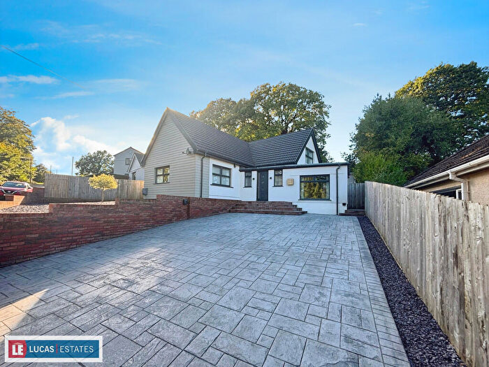 3 Bedroom Detached Bungalow For Sale In Heol Fargoed, Bargoed, CF81