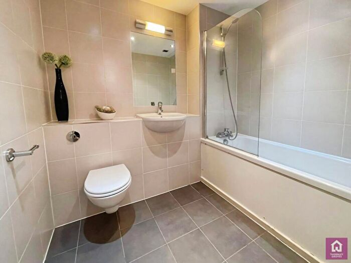 1 Bedroom Flat To Rent In Tempus Tower, Mirabel Street, Manchester, M3