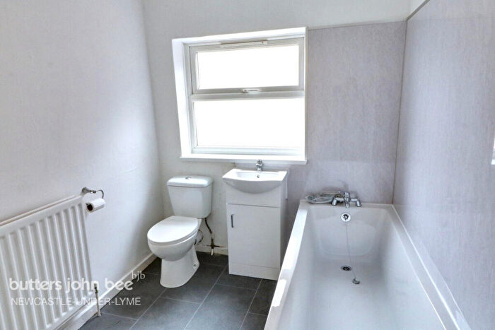 2 Bedroom Apartment To Rent In Albert Street, Newcastle, ST5