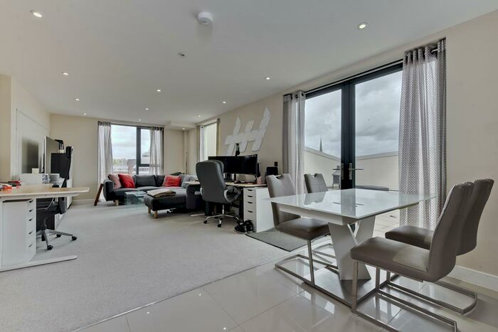 2 Bedroom Flat To Rent In The Bellerby Apartments, Leapale Lane, GU1