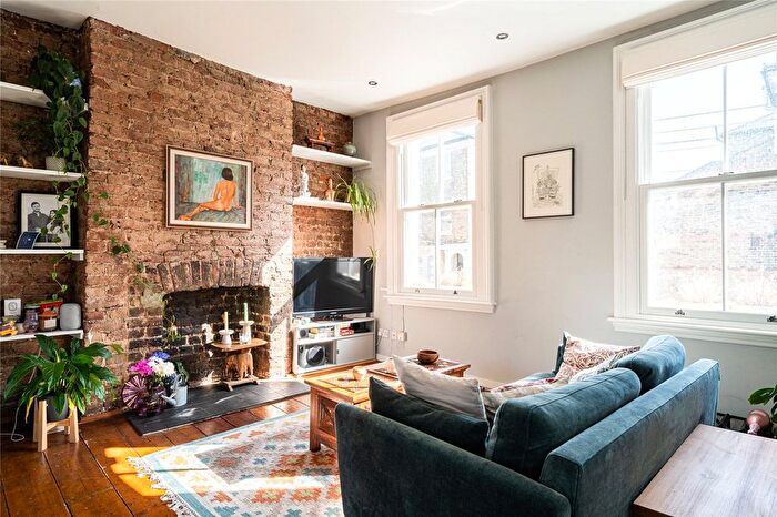 3 Bedroom Flat To Rent In Branksome Road, London, SW2