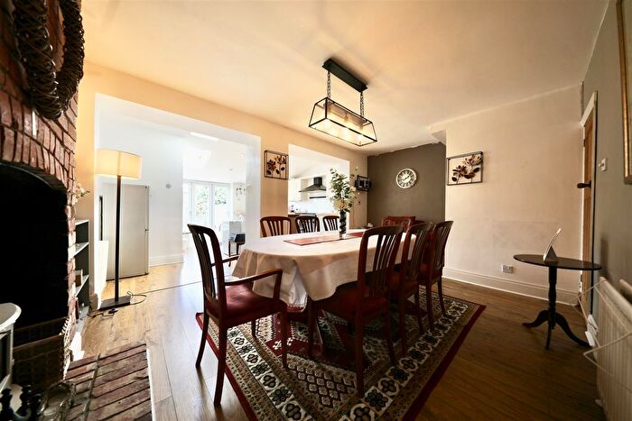 3 Bedroom Terraced House For Sale In Kenilworth Avenue, Hull, HU5