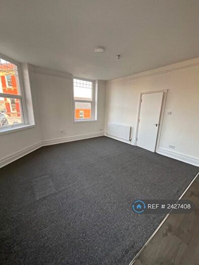 1 Bedroom Flat To Rent In York Place, Barry, CF62