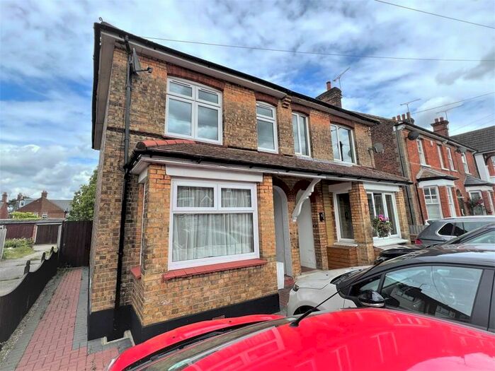1 Bedroom Flat To Rent In Ongar Road, Brentwood, CM15
