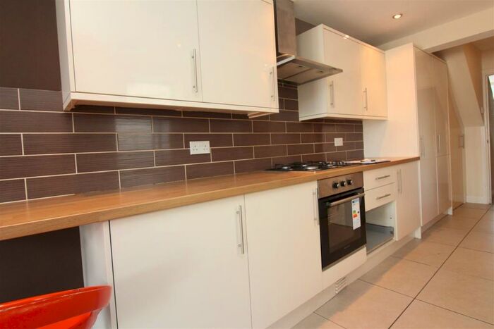 7 Bedroom House To Rent In Brithdir Street, Cathays, Cardiff, CF24