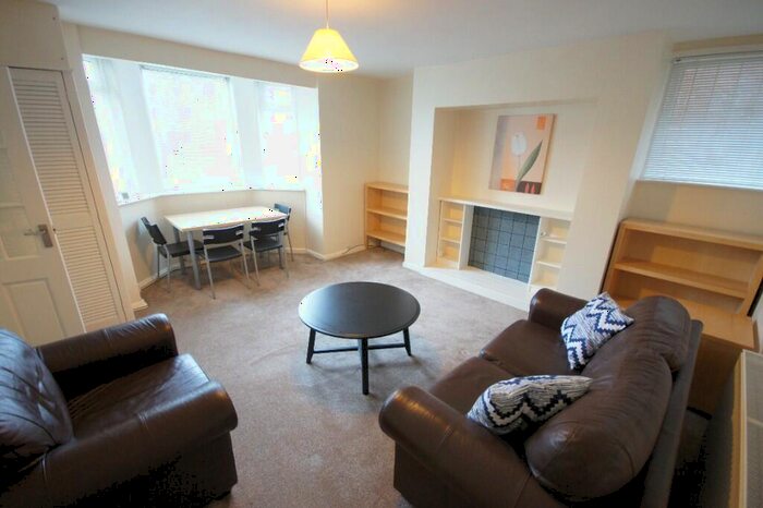 1 Bedroom Flat To Rent In Fairfax Road, Leeds, West Yorkshire, LS11