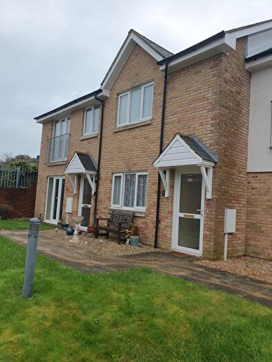 2 Bedroom Flat To Rent In Folkestone Road, Dover, CT17