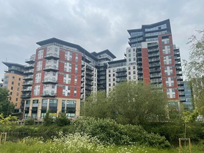2 Bedroom Apartment To Rent In Whitehall Waterfront, LS1