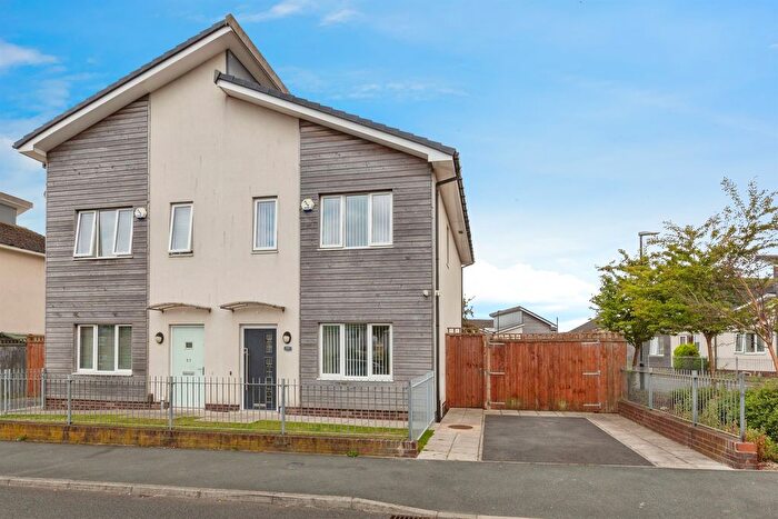 3 Bedroom Semi-Detached House For Sale In Easington Road, Hartlepool, TS24